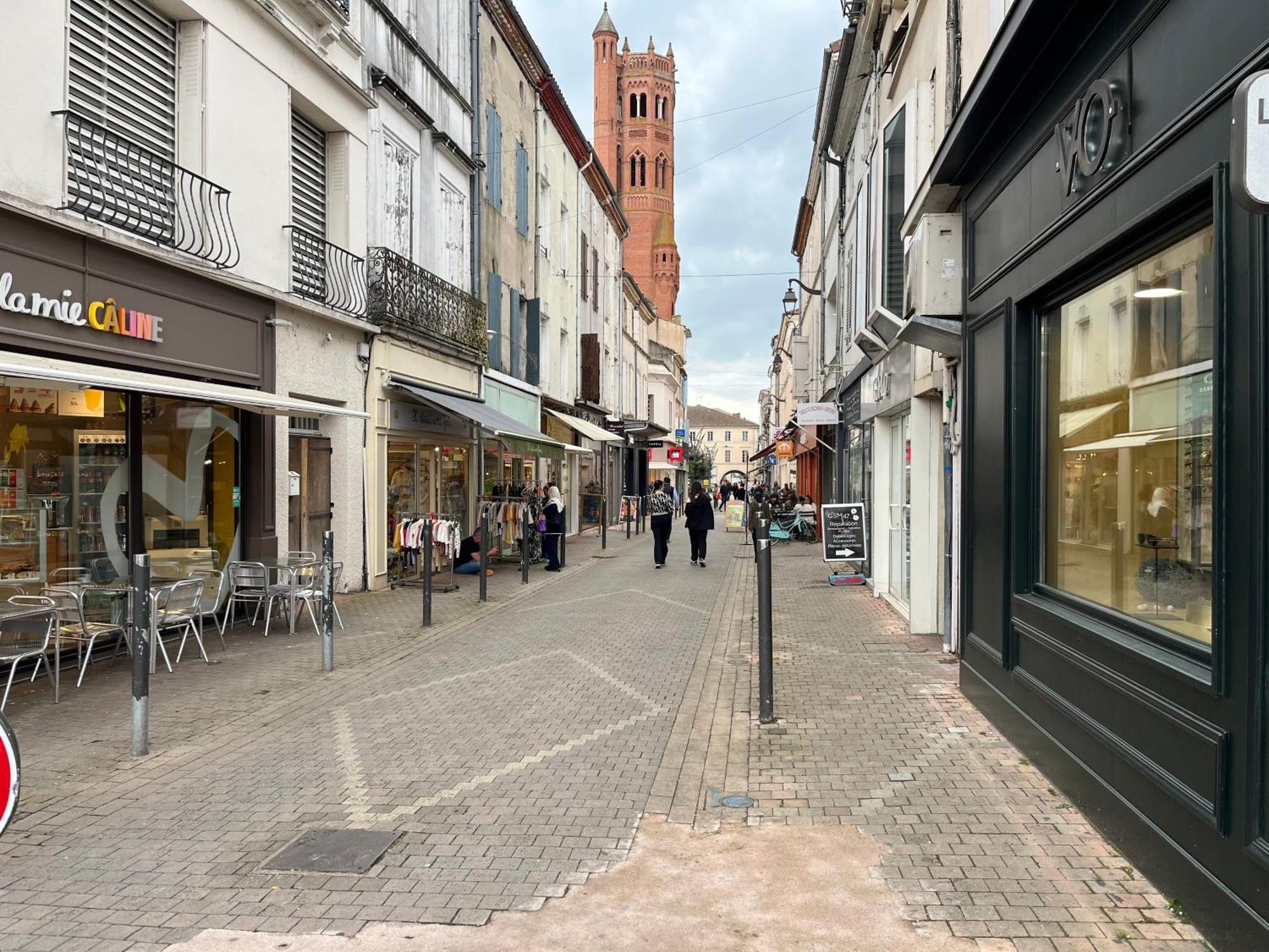 Studio Confortable Avec Balcon Villeneuve-sur-Lot Exterior photo